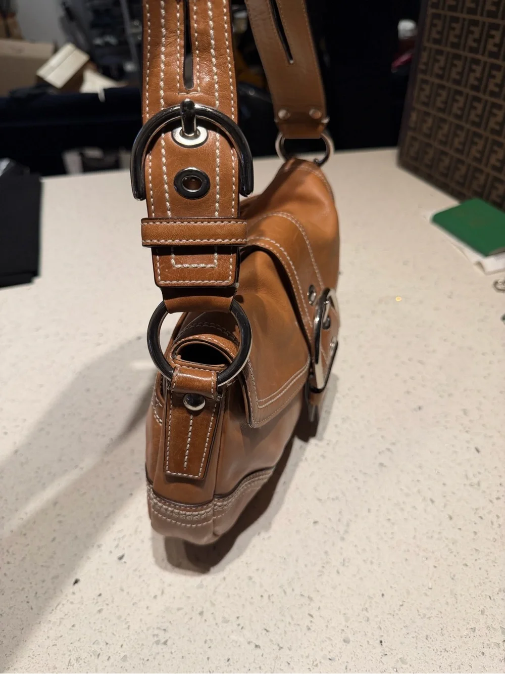 Coach vintage soho Tan medium Shoulder Bag with Buckle Accent